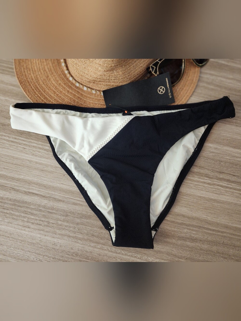 NWT ViX Paula Hermanny Betsey Diagonal Colorblock Bikini Bottom Black Cream Sz M